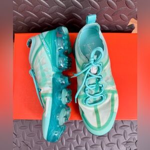 Nike Air Vapormax Aqua Women's Athletic Shoes
